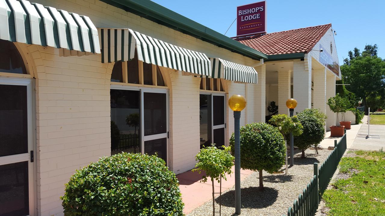 Bishops Lodge Narrandera Bagian luar foto